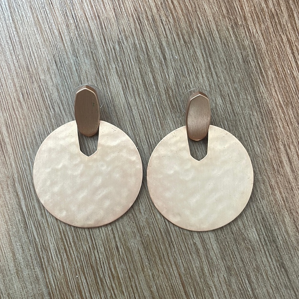 Kendra Scott Didi gold earrings